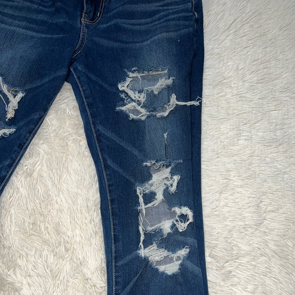 Ripped Hi Rise Dream Jean - Picture 4 of 4